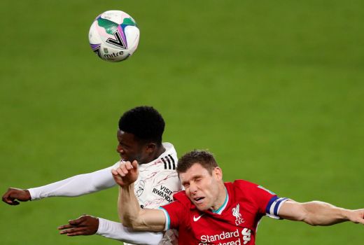 Liverpool vs Arsenal 4-5: Performa Kiper Jadi Pembeda - GenPI.co