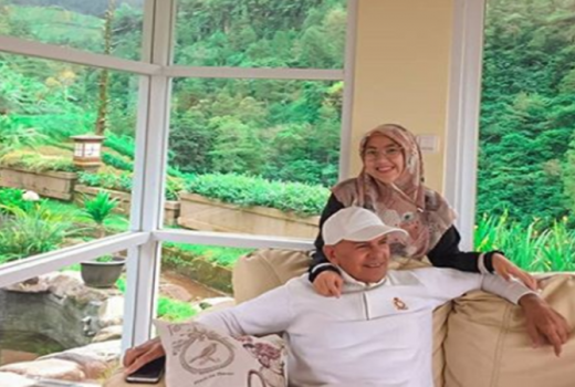 Kediaman Papa Shireen Buat Terpana! Rumah Mark Sungkar Teduh Pol - GenPI.co