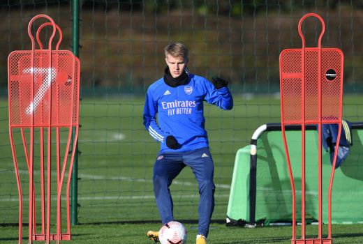 Dianggap Titisan Lionel Messi, Martin Odegaard Masih Loyo - GenPI.co