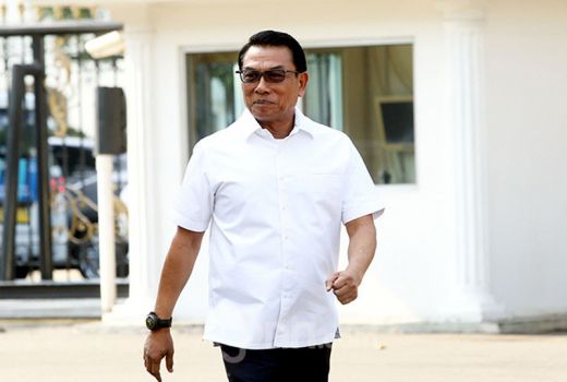 Berita Top 5: Ruhut Bongkar Fakta Moeldoko, Anies Makin Tersudut - GenPI.co