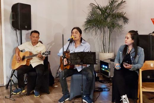 Royke Nyanyi Nanggala 402 Abadi di Samudra, Pengujung Hafal - GenPI.co