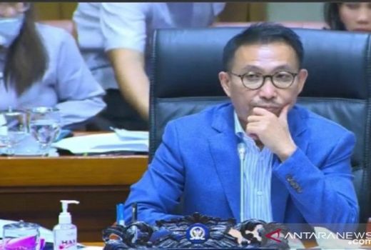 Ketua Komisi III DPR Beberkan Kriterian Calon Kapolri - GenPI.co