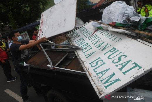 Pakar Hukum Top UI Bongkar Fakta FPI, Bikin Tercengang - GenPI.co