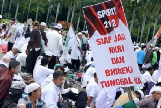 Tetiba, Mujahid 212 Berbalik Arah Dukung Polisi - GenPI.co