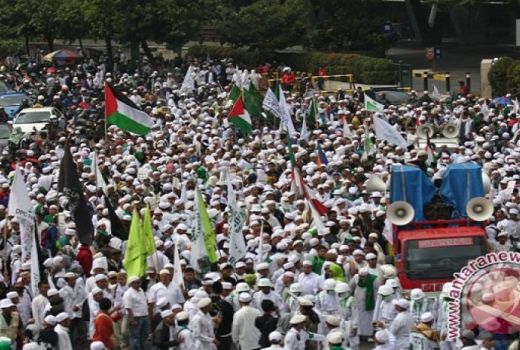PKS Sedih FPI Dibubarkan - GenPI.co