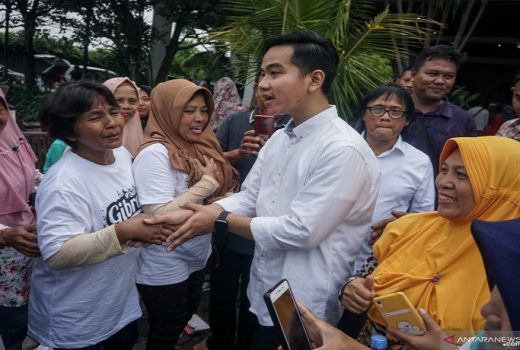 Mujahid 212 Tantang Polisi Tangkap anak dan Menantu Jokowi - GenPI.co