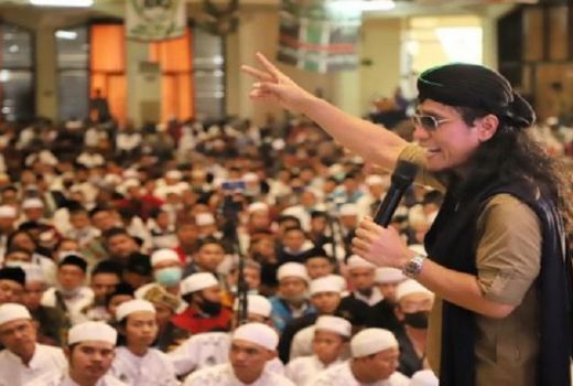 Pandji Pragiwaksono Membisu, Gus Miftah Beri Pernyataan Menohok! - GenPI.co