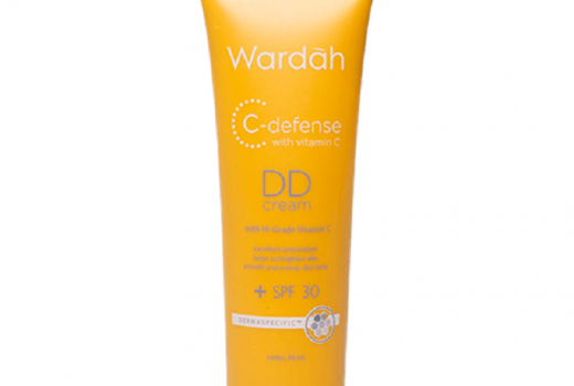 Wardah C-Defense DD Cream, Alas Bedak Praktis dan Kaya Manfaat - GenPI.co