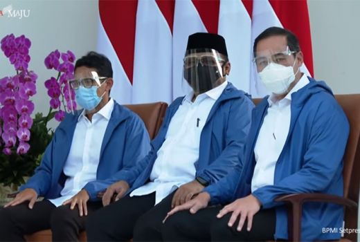 Makna di Balik Jaket Biru yang Dipakai Para Menteri Baru - GenPI.co