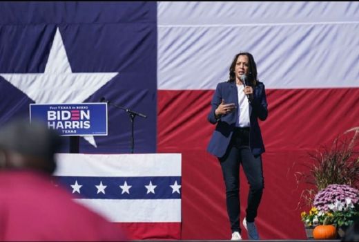 Keren, Begini Padu Padan Converse High Tops Ala Kamala Harris - GenPI.co