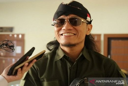 Sindir Gisel, Pesan Gus Miftah: 1 Detik dalam Hidup Berharga - GenPI.co