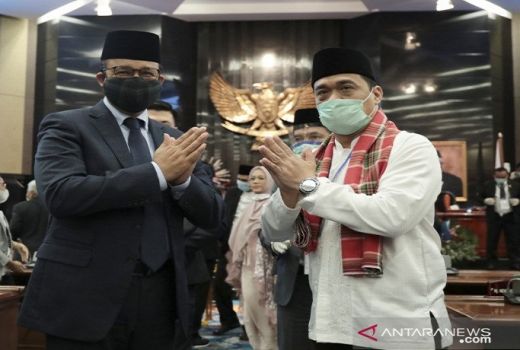 Pilkada DKI 2022, Bisa Saja Anies Baswedan Lawan Riza Patria  - GenPI.co