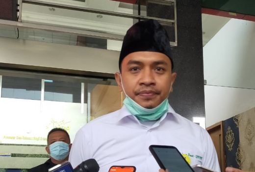 Aziz Yanuar Geram Setengah Mati, FPI Dituduh Begini - GenPI.co