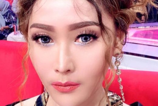Mendadak Jadi Instruktur Senam, Inul Daratista Butuh Uang? - GenPI.co