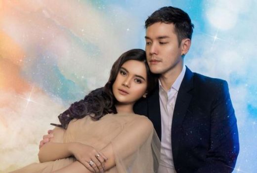 Deretan Artis Menikah Beda Agama, Nomor 1 Tetap Harmonis - GenPI.co