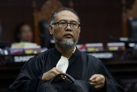 GKC Tanam Kaki untuk Jokowi, Bambang Widjojanto Harap Hati-hati - GenPI.co