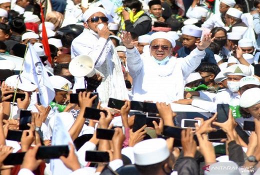 Survei Capres: Rizieq Shihab Meroket Kalahkan 2 Ketum Partai - GenPI.co