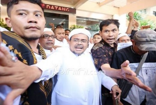 Aziz Yanuar Bilang Habib Rizieq Pasti Menang Praperadilan Asal... - GenPI.co