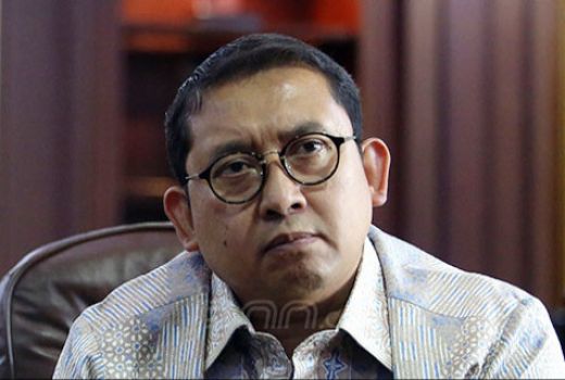 Usai Kritik Menteri Agama, Fadli Zon Kena Sledding Kacung   - GenPI.co