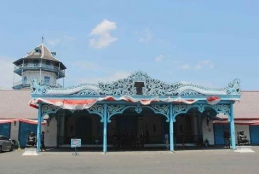 4 Destinasi Wisata di Solo Paling Populer, Wajib Disambangi! - GenPI.co