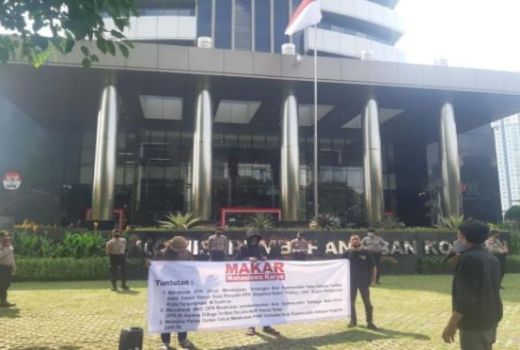 Gelegar Tuntutan Makar, Azis Syamsuddin Harus Diusut   - GenPI.co