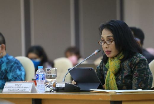 Aisha Weddings Bikin Heboh, Menteri Bintang Sampai Murka - GenPI.co