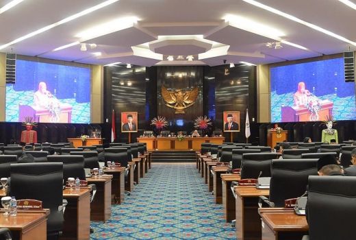 Lagi Susah Karena Pandemi, DPRD DKI Jakarta Malah Minta Naik Gaji - GenPI.co