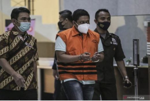 Bisa Jadi Penyidik KPK Stepanus Tak Beraksi Sendiri. Alasannya... - GenPI.co