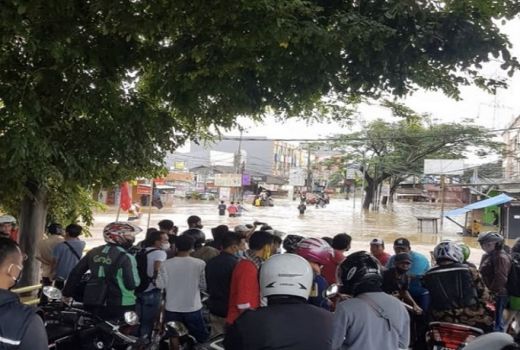 Kompleks Ciledug Indah 1 Meter, Warga Mulai Mengungsi - GenPI.co