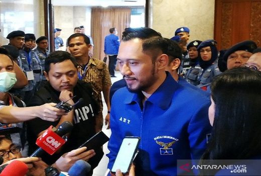 AHY Lebih Menjual, Daripada Marzukie Alie, Jhoni Allen, Moeldoko - GenPI.co