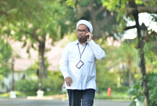 Eks Demokrat Bongkar Alasan Ali Ngabalin Sindir Busyro Muqodas - GenPI.co