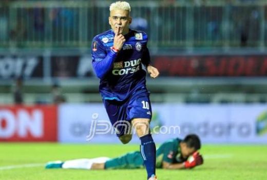 3 Pemain Sepak Bola yang Meroket Usai Mualaf, Ada dari Indonesia - GenPI.co