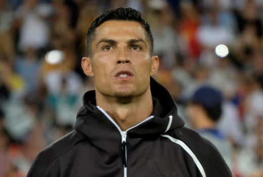 Sultan Banget, Ronaldo Bakar Duit Rp70 Miliar Buat Hal Ini - GenPI.co