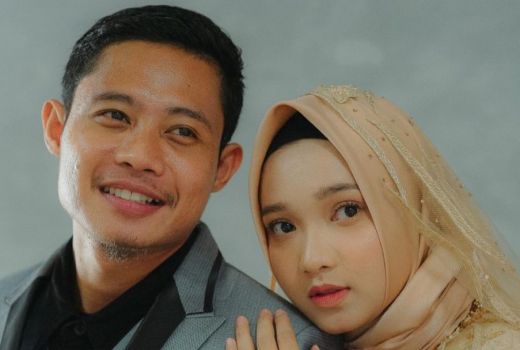 Rayakan Setahun Pernikahan, Istri Evan Dimas Ngebet Punya Anak - GenPI.co