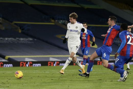 Leeds vs Crystal Palace: Patrick Bamford Tempel Ketat Harry Kane - GenPI.co