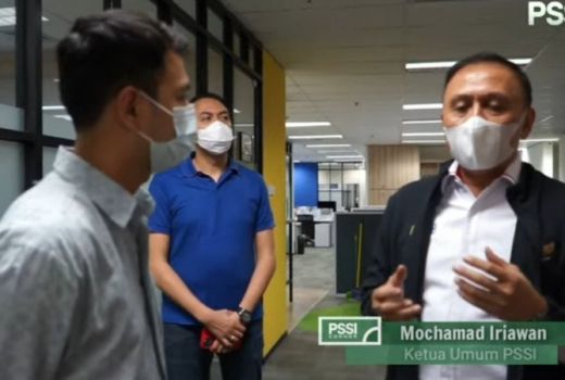 Mendadak Datangi Iwan Bule, Raffi Ahmad Tantang PSSI? - GenPI.co