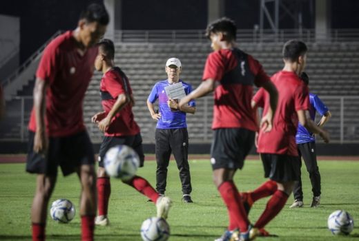 Timnas Lawan Thailand, Shin Tae-yong Mendadak Kangen Sosok Ini - GenPI.co