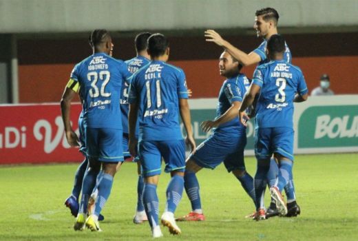 Bobotoh Patut Bangga, 3 Pemain Persib Ini Tolak Klub Luar Negeri - GenPI.co