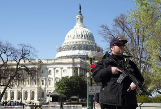 Ngeri, Ancaman Serius Kelompok Bersenjata Akan Serbu Capitol Hill - GenPI.co