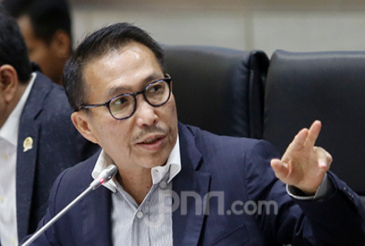 Gertakan Maut DPR Mencengangkan, Seret Nama Jokowi, BNN Terpojok - GenPI.co