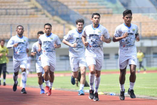 Angin Segar untuk Persib Bandung, I Made Wirawan Beri Bocoran Ini - GenPI.co