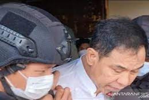 Tetangga Bongkar Kebiasaan Keluarga Munarman, Semua Orang Kaget - GenPI.co