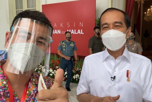 Jokowi Bersama Sultan Andara Terima Suntikan Dosis Pertama Vaksin - GenPI.co