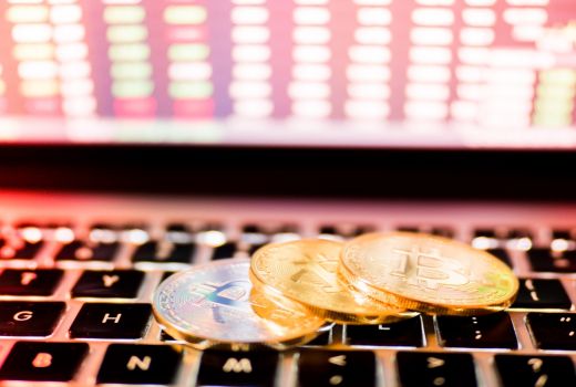 Jam Pasar Kripto, Saham, Emas: Bitcoin Cs Tak Libur Sedetik Pun - GenPI.co