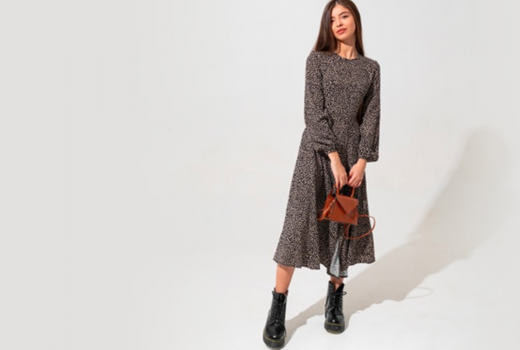Lagi Disukai Cewek, Tips Padu Padan Kenakan Maxi Dress - GenPI.co