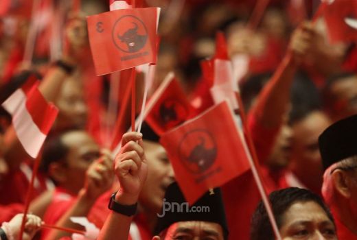 PDIP Bersih Korupsi, Yan Harahap Singgung Juliari & Harun Masiku - GenPI.co