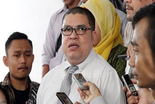 Teriakan Keras Kubu Moeldoko, Razman Arif Dengarkanlah - GenPI.co