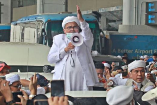 Pak Hakim, Habib Rizieq Curhat! Katanya Panas di Penjara - GenPI.co