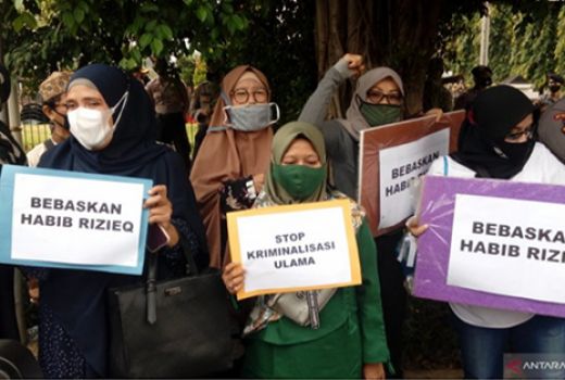 Makin Apes, Habib Rizieq cs Bisa Tersandung Kasus... - GenPI.co