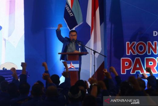 Saran Airlangga Bikin Gembos KSP, Jokowi Diminta Geser Moeldoko - GenPI.co